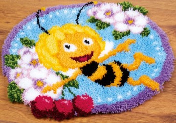 Maya de Bij - knooptapijt Vervaco